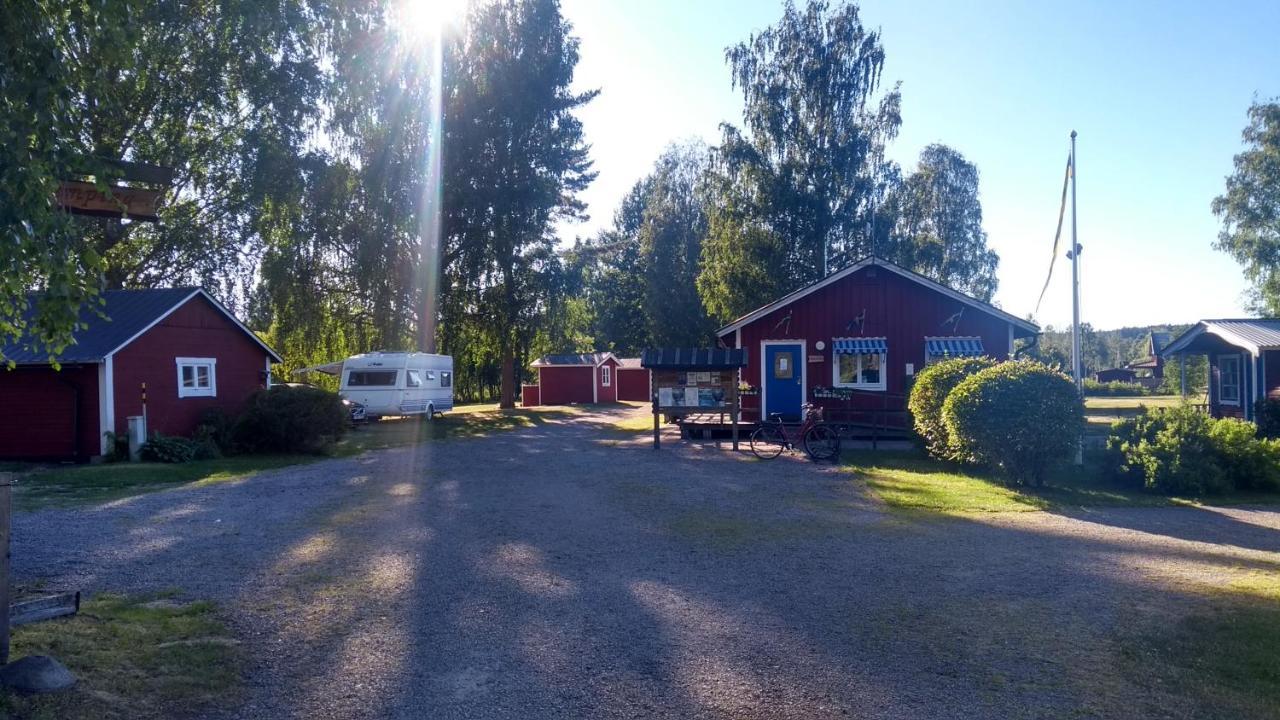 Byns Camping And Canoe Tours